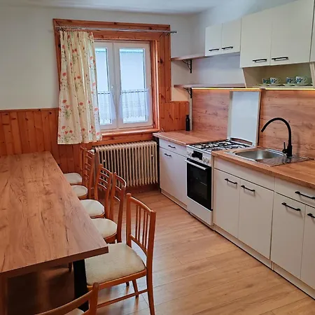 Zorhouse